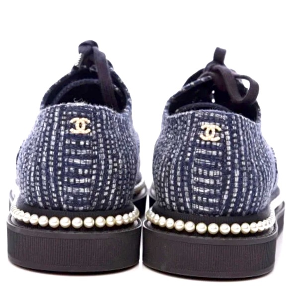 CHANEL Denim Tweed Grosgrain Camellia Pearl Lace Up Sneakers Size 40 - Picture 6 of 12
